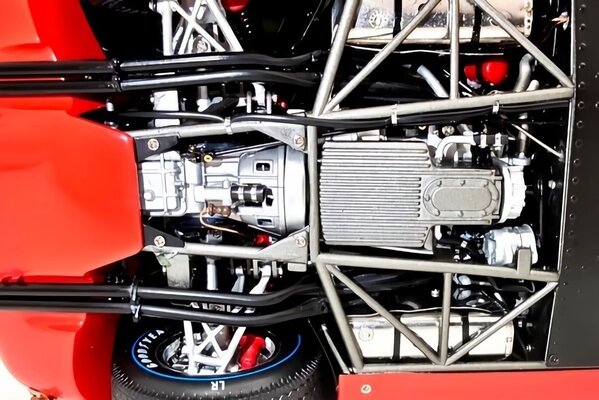 Ferrari Ferrari 250 LM #21 RHD Winner 24H Le Mans 1965 'Chassis 5893' - 1:18 - CMC