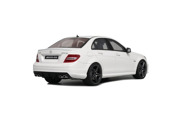 Mercedes-Benz Mercedes-Benz C63 AMG - 1:18 - GT Spirit