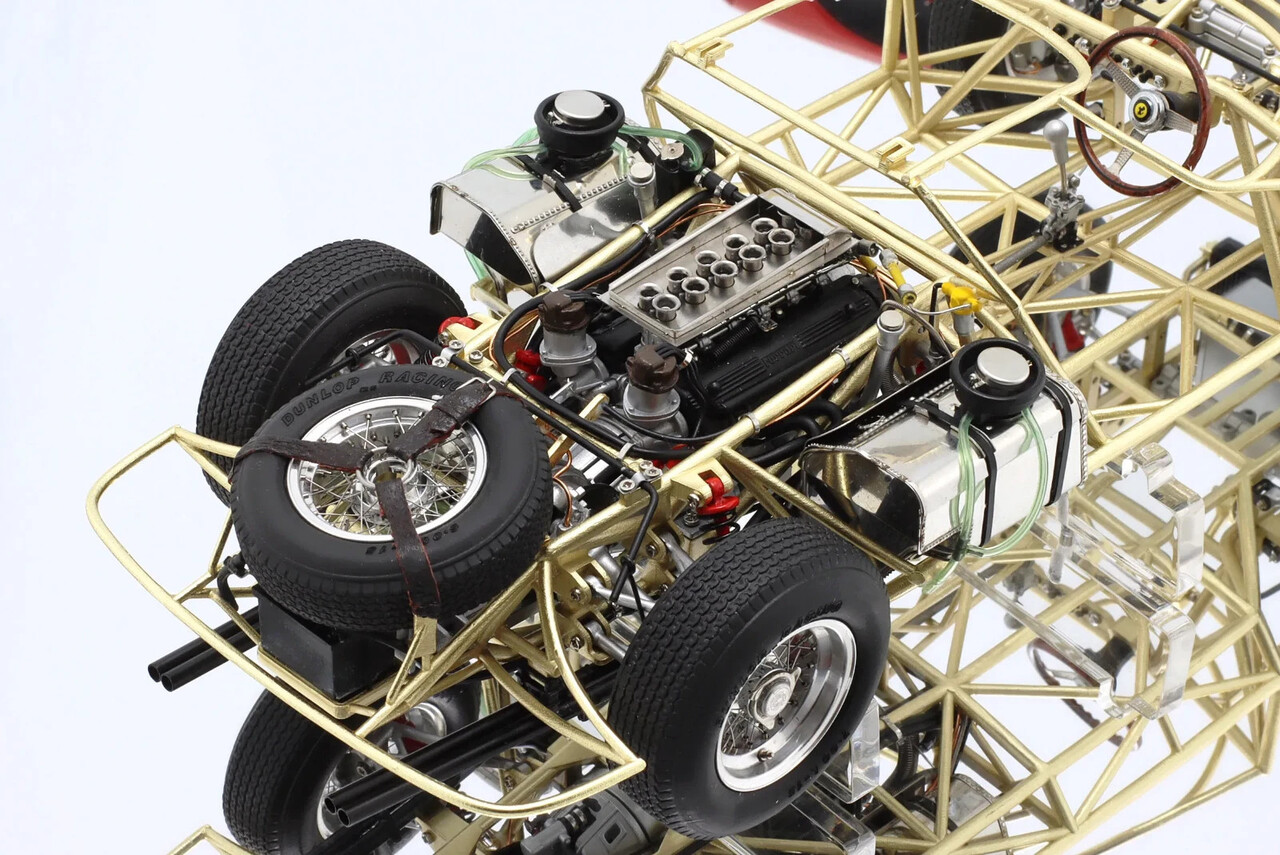 Ferrari Ferrari 250 LM Rolling Chassis + Body in Showcase - 1:18 - CMC