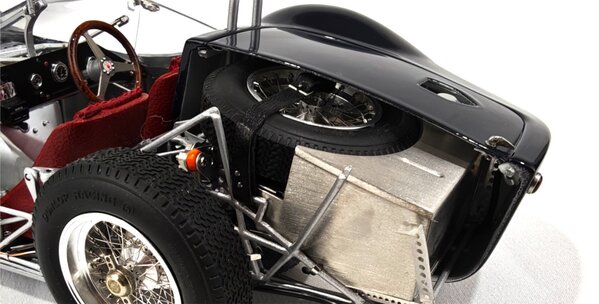 Maserati Maserati Tipo 60/61  Birdcage Cut-off  Special Model Classic Gala Schwetzingen 2025 (Including Showcase) - 1:18 - CMC