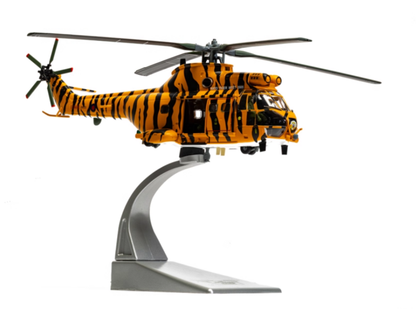 Westland Westland Puma HC-1 XW231 RAF 230 2005 'Nato Tiger' - 1:72 - Corgi