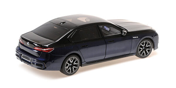 BMW BMW i7 M70 (G70) 2024 - 1:18 - Minichamps