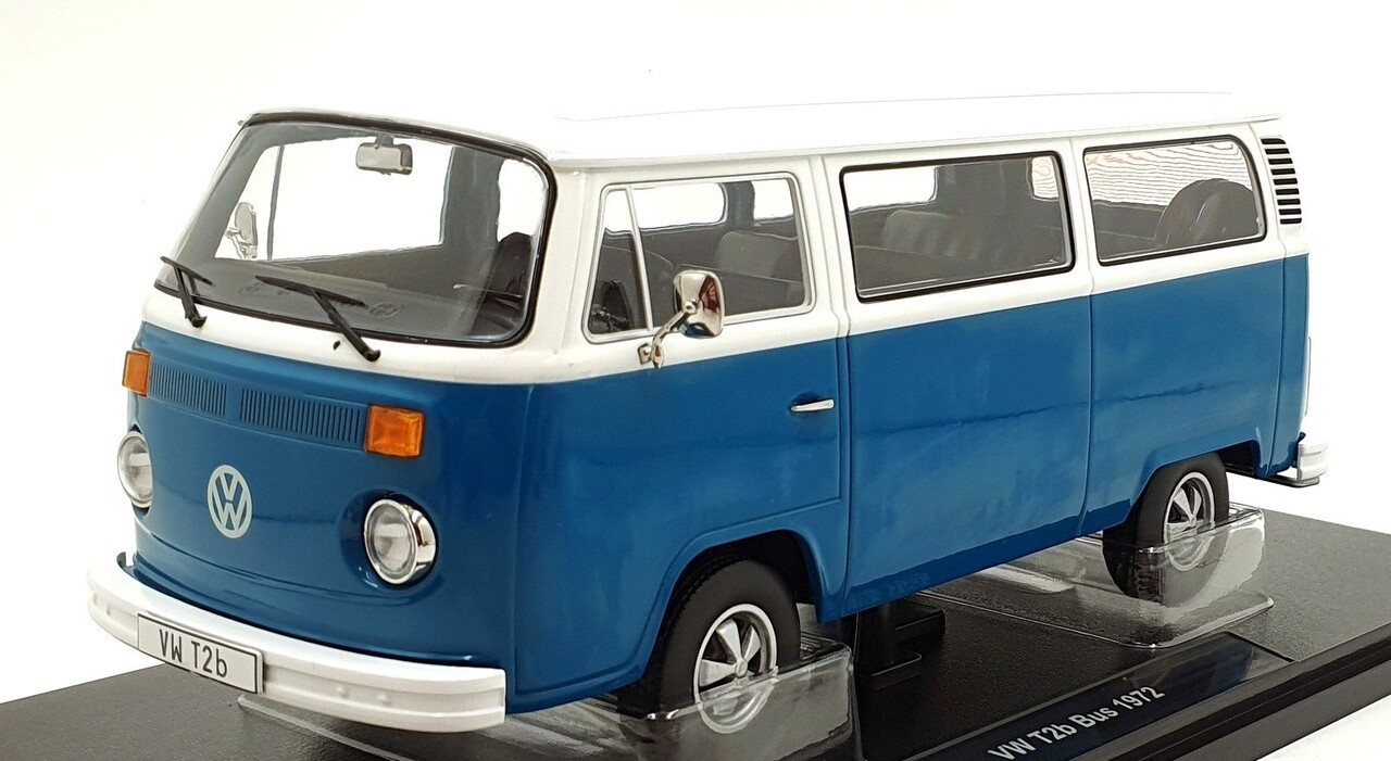 Volkswagen Volkswagen T2B Minibus 1972 + Fuchs Rims - 1:18 - KK Scale
