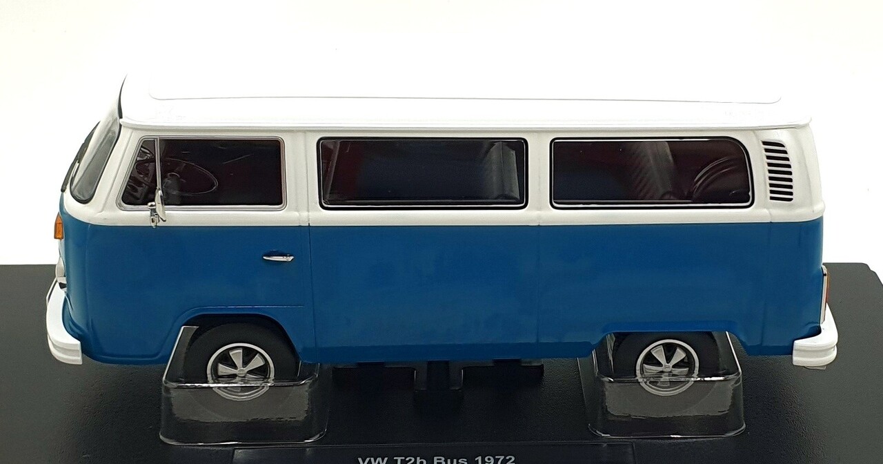Volkswagen Volkswagen T2B Minibus 1972 + Fuchs Rims - 1:18 - KK Scale