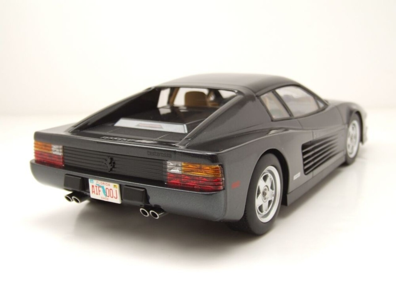 Ferrari Ferrari Testarossa 'Monospecchio' 1984 US Version First Miami Vice - 1:18 - KK Scale