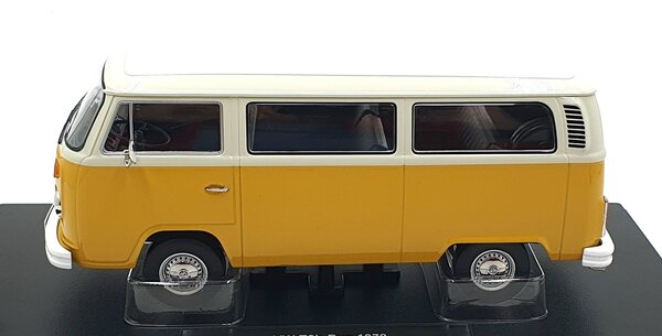 Volkswagen Volkswagen T2B Minibus 1972 - 1:18 - KK Scale