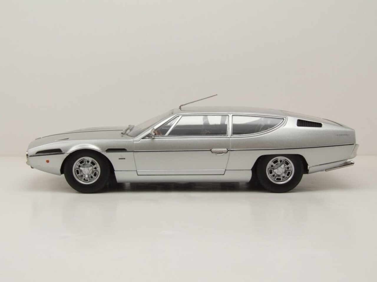 Lamborghini Lamborghini Espada S2 1970 - 1:18 - KK Scale