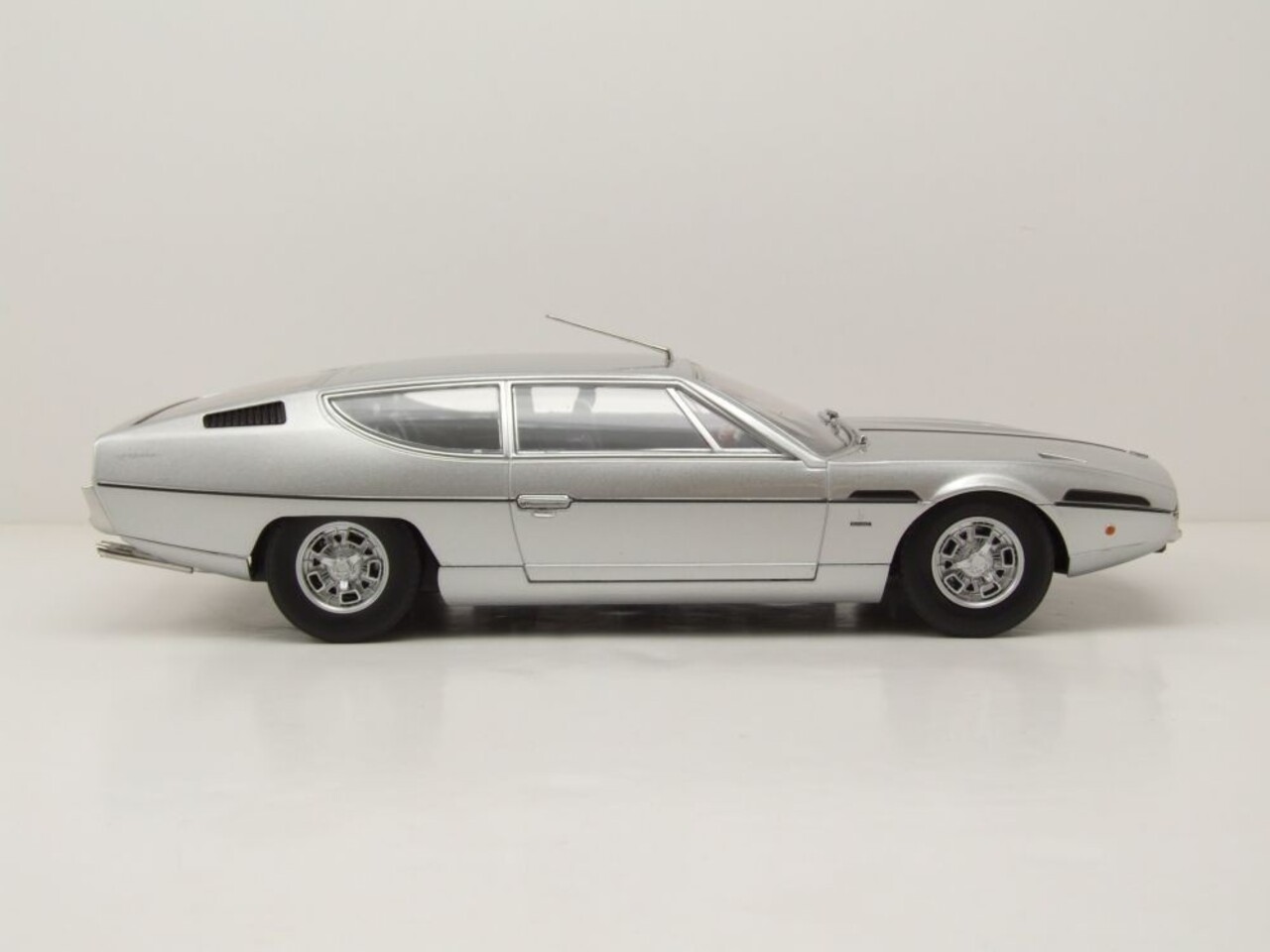 Lamborghini Lamborghini Espada S2 1970 - 1:18 - KK Scale