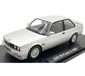 BMW BMW 325i (E30) M Package 2 1988 - 1:18 - KK Scale