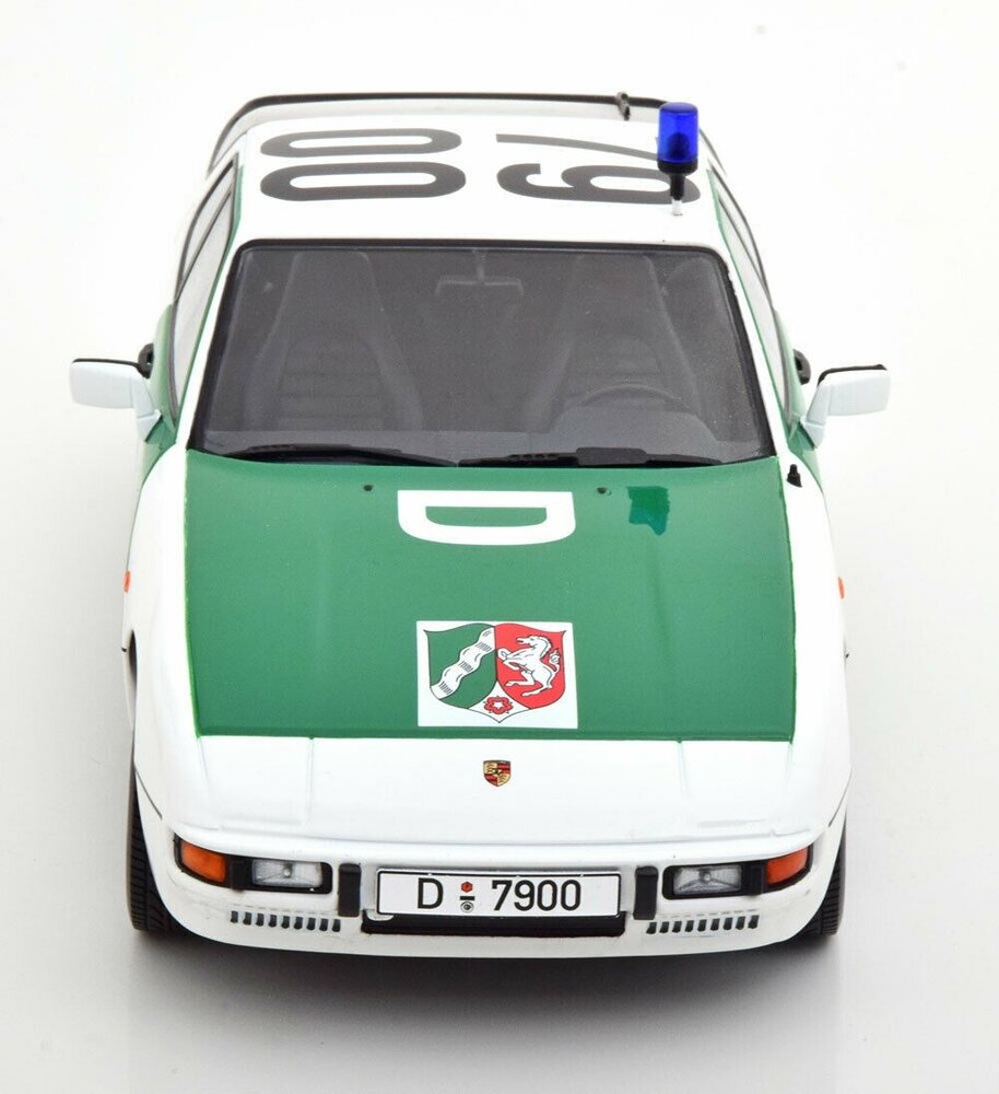 Porsche Porsche 924 'Autobahnpolizei Düsseldorf' 1985 - 1:18 - KK Scale Porsche Porsche 924 'Autobahnpolizei Düsseldorf' 1985 - 1:18 - KK Scale