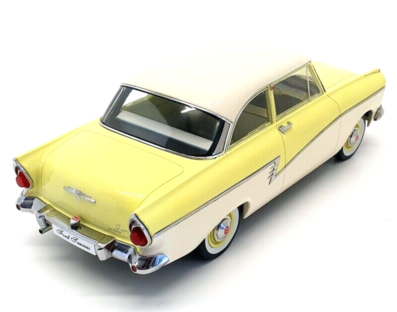 Ford Ford Taunus 17M P2 1957 - 1:18 - KK Scale Ford Ford Taunus 17M P2 1957 - 1:18 - KK Scale