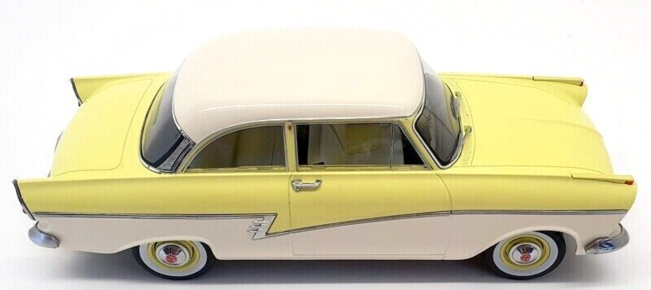 Ford Ford Taunus 17M P2 1957 - 1:18 - KK Scale Ford Ford Taunus 17M P2 1957 - 1:18 - KK Scale