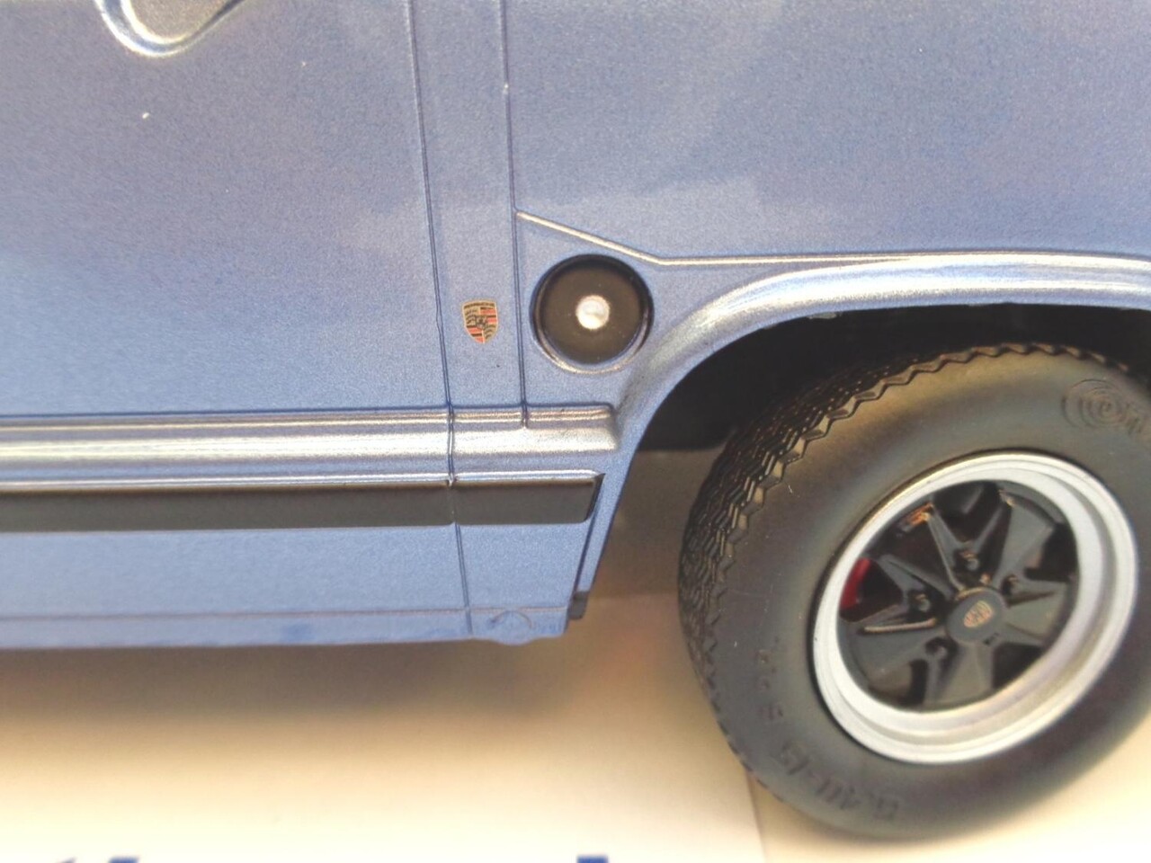 Porsche Porsche B32 (Based on Volkswagen T3) 1984 - 1:18 - KK Scale