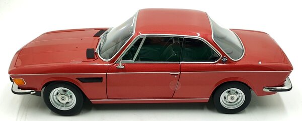 BMW BMW 3.0 CSi E9 Coupe 1971 + Alluminium Rims - 1:12 - KK Scale