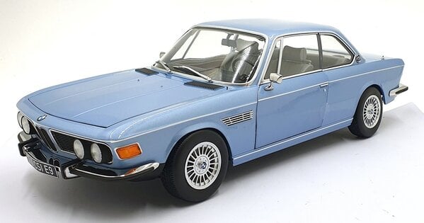 BMW BMW 3.0 CSi E9 Coupe 1971 + Alpina Rims - 1:12 - KK Scale