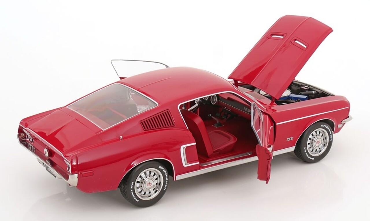 Ford Ford Mustang GT Fastback Coupe 1968 - 1:12 - KK Scale Ford Ford Mustang GT Fastback Coupe 1968 - 1:12 - KK Scale