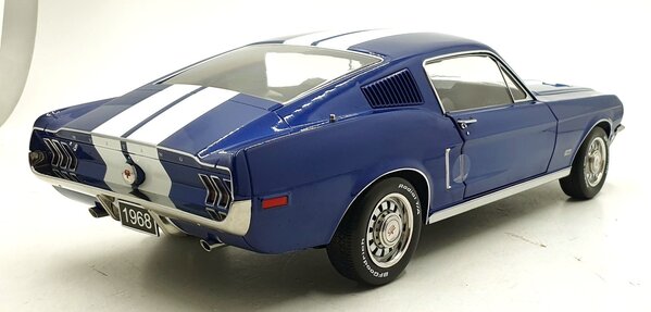 Ford Ford Mustang GT Fastback Coupe 1968 - 1:12 - KK Scale