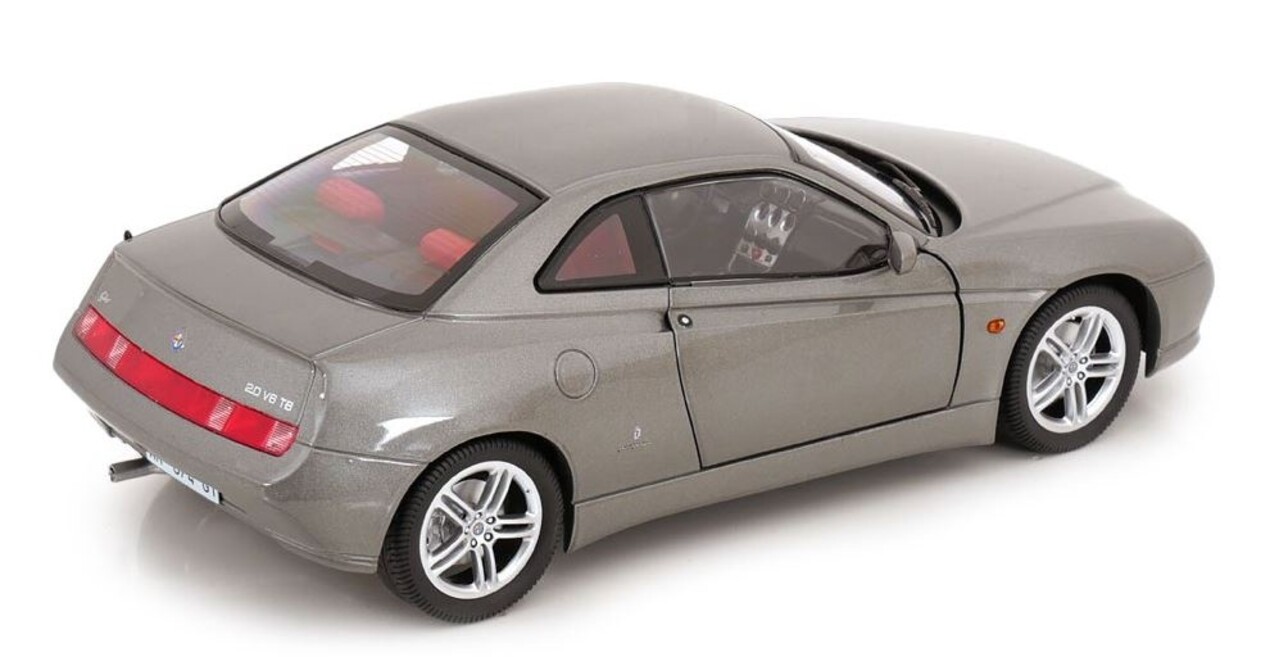 Alfa Romeo Alfa Romeo GTV 2.0 V6 TB 1998 - 1:18 - Mitica Alfa Romeo Alfa Romeo GTV 2.0 V6 TB 1998 - 1:18 - Mitica