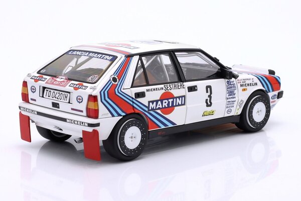 Lancia Lancia Delta HF Integrale 4WD #3 Team Matini Racing Winner Rally Monte Carlo 1988 - 1:18 - Kyosho Lancia Lancia Delta HF Integrale 4WD #3 Team Matini Racing Winner Rally Monte Carlo 1988 - 1:18 - Kyosho