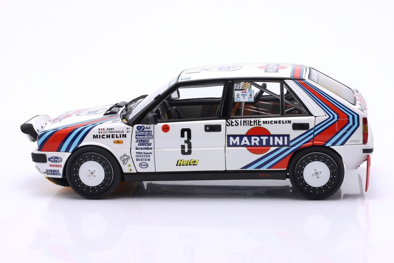 Lancia Lancia Delta HF Integrale 4WD #3 Team Matini Racing Winner Rally Monte Carlo 1988 - 1:18 - Kyosho Lancia Lancia Delta HF Integrale 4WD #3 Team Matini Racing Winner Rally Monte Carlo 1988 - 1:18 - Kyosho