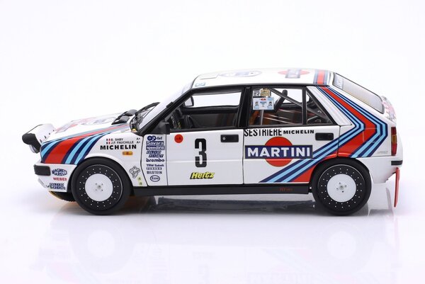 Lancia Lancia Delta HF Integrale 4WD #3 Team Matini Racing Winner Rally Monte Carlo 1988 - 1:18 - Kyosho Lancia Lancia Delta HF Integrale 4WD #3 Team Matini Racing Winner Rally Monte Carlo 1988 - 1:18 - Kyosho