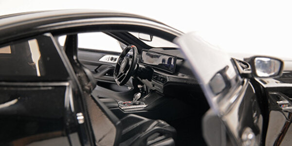 BMW BMW M4 2024 - 1:18 - Minichamps