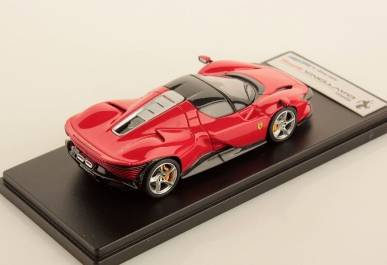 Ferrari Ferrari Daytona SP3 Closed Roof - 1:43 - LookSmart Ferrari Ferrari Daytona SP3 Closed Roof - 1:43 - LookSmart