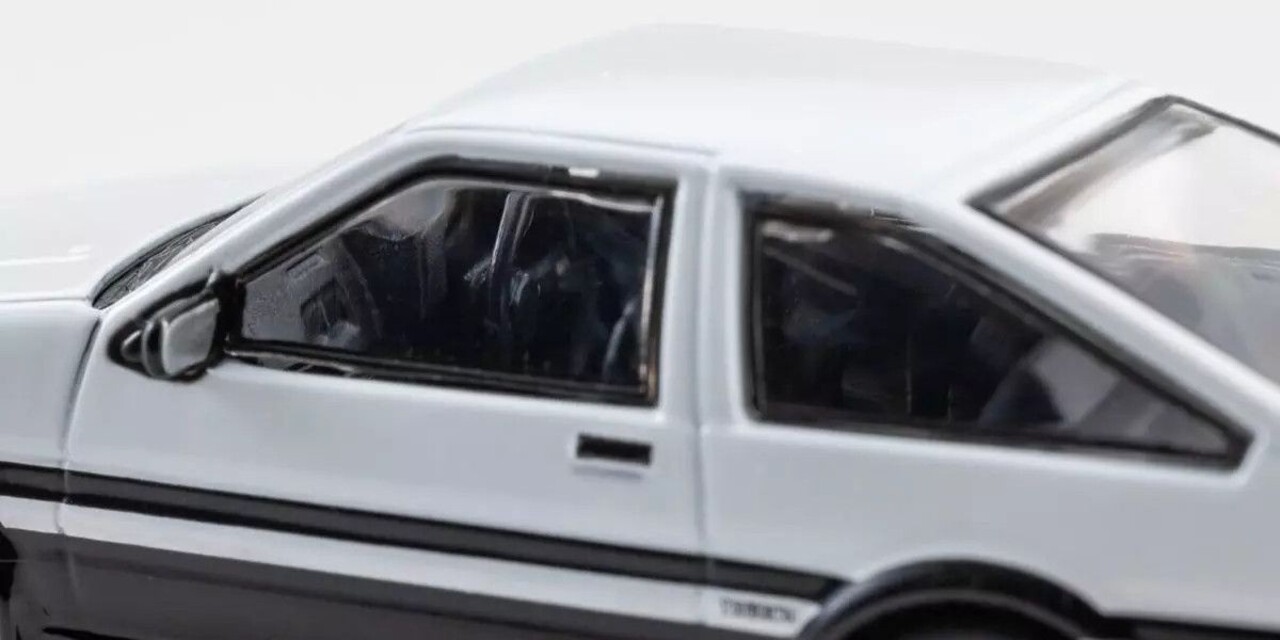 Toyota Toyota Sprinter Trueno (AE86) 'Initial D' 1995- 1:64 - Kyosho Toyota Toyota Sprinter Trueno (AE86) 'Initial D' 1995- 1:64 - Kyosho