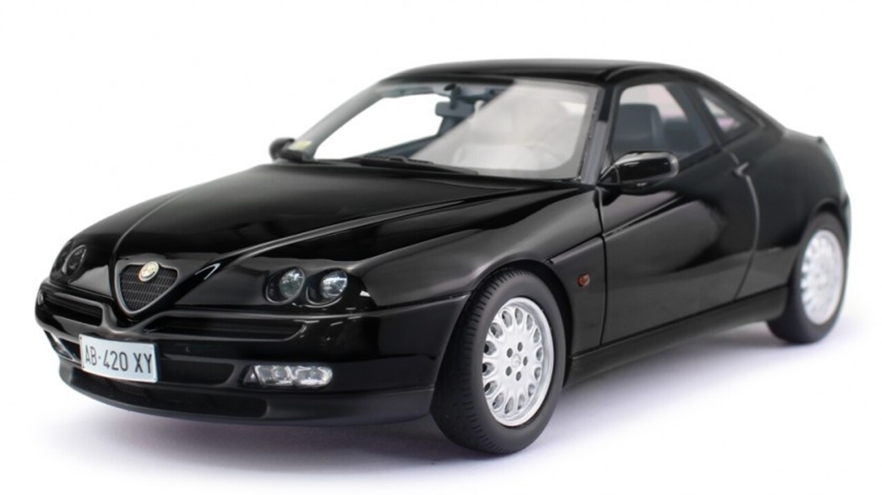 Alfa Romeo Alfa Romeo GTV 2.0 T.Spark 16V 1995 - 1:18 - Laudoracing - Model