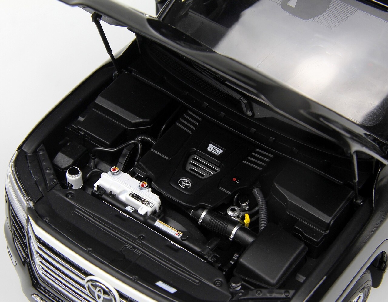 Toyota Toyota Land Cruiser 300-ZX 2024 - 1:18 - LCD Model