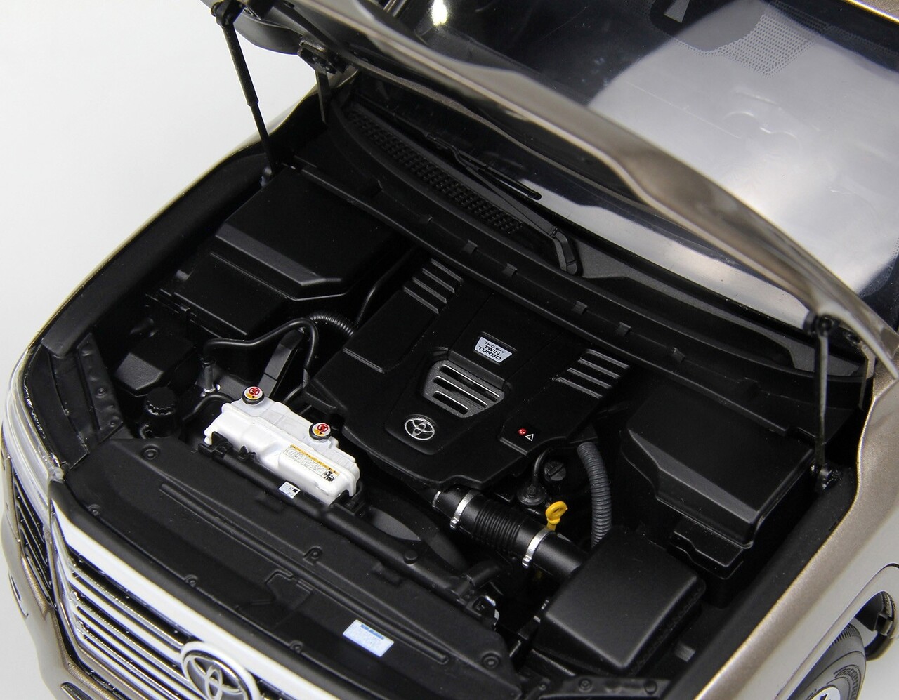 Toyota Toyota Land Cruiser 300-ZX 2024 - 1:18 - LCD Model