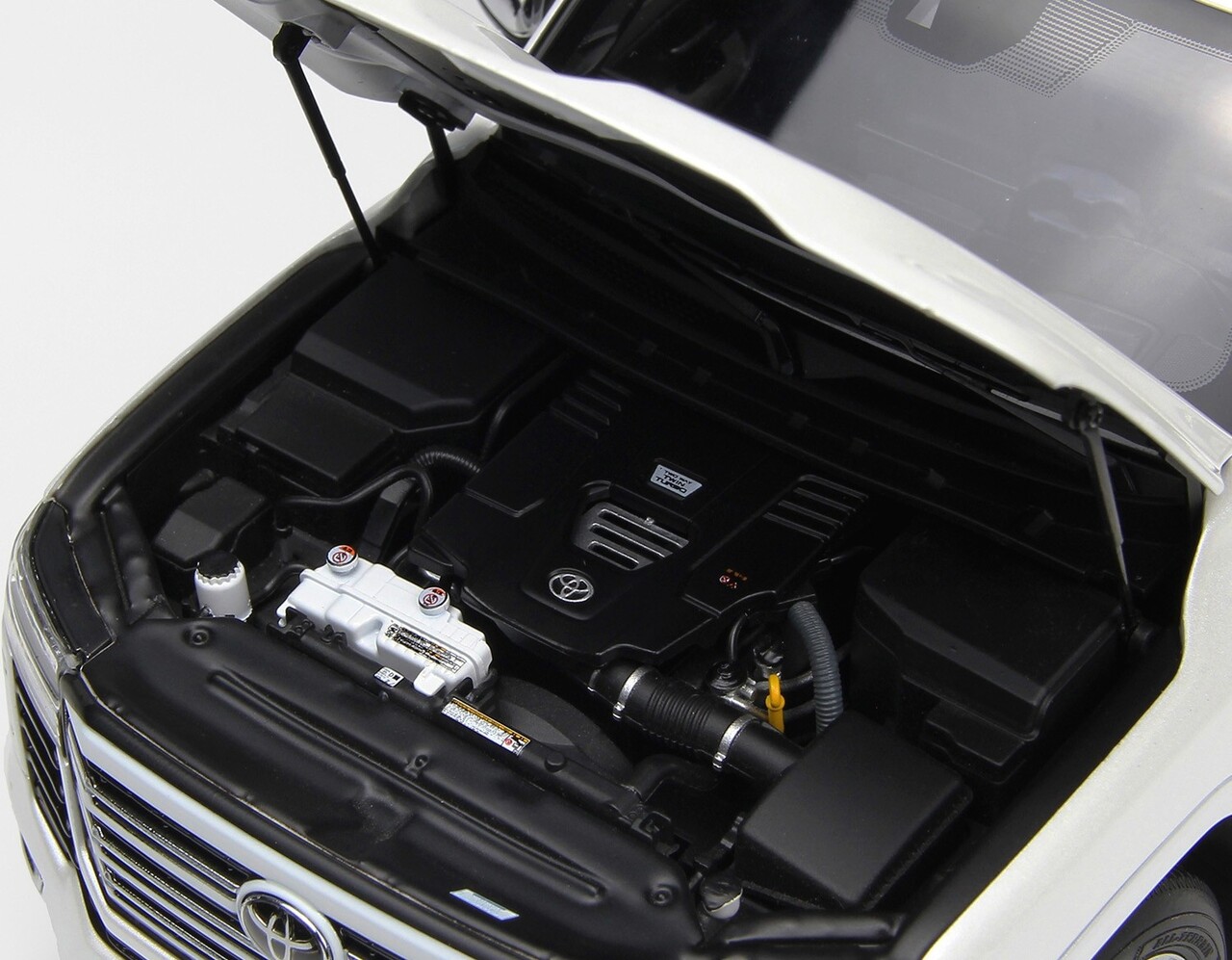 Toyota Toyota Land Cruiser 300-ZX 2024 - 1:18 - LCD Model