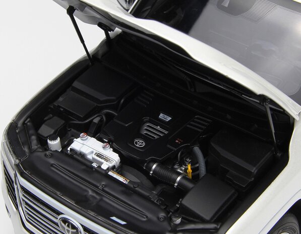 Toyota Toyota Land Cruiser 300-ZX 2024 - 1:18 - LCD Model