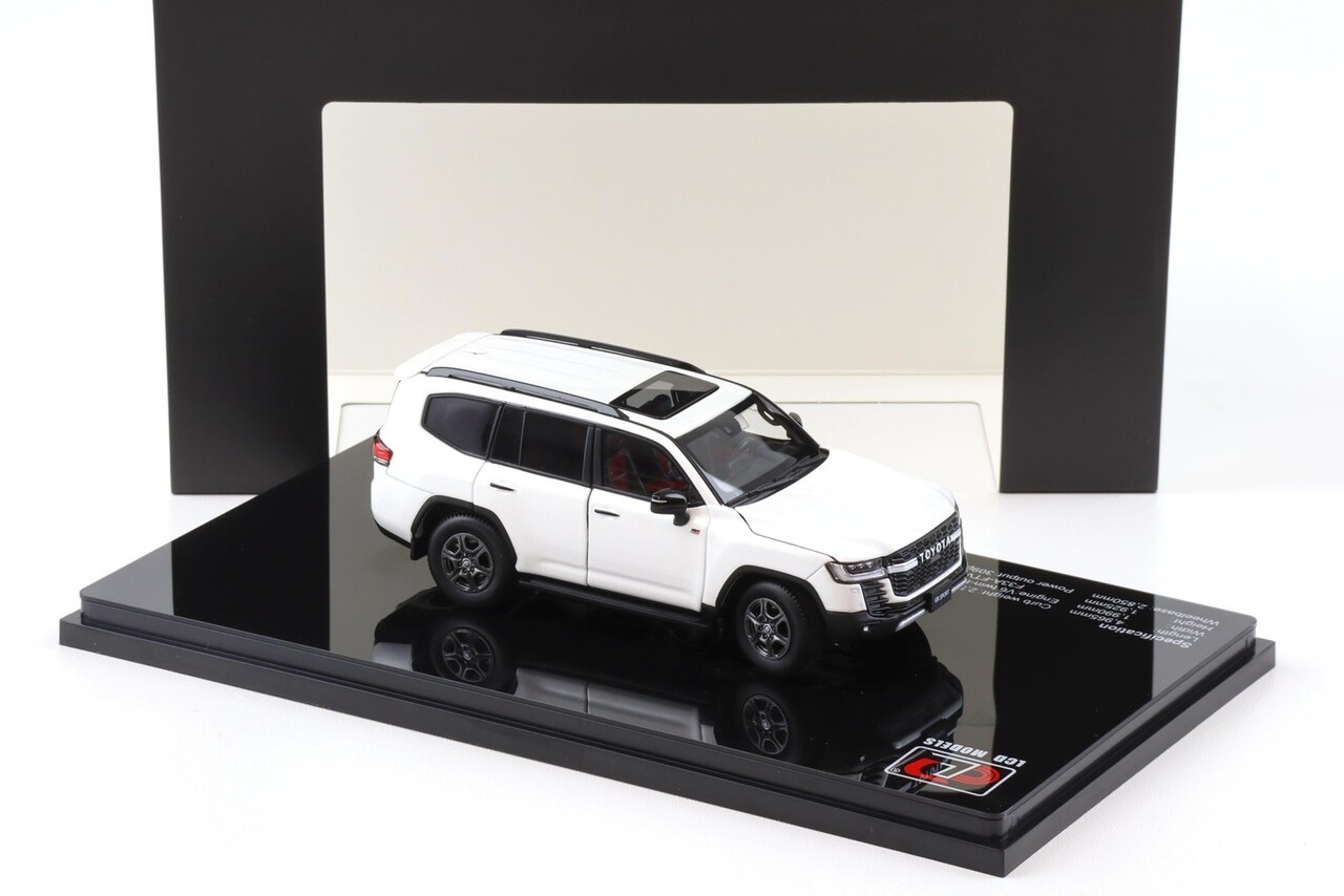 Toyota Toyota Land Cruiser LC300 GR Sport 2022 - 1:43 - LCD Model
