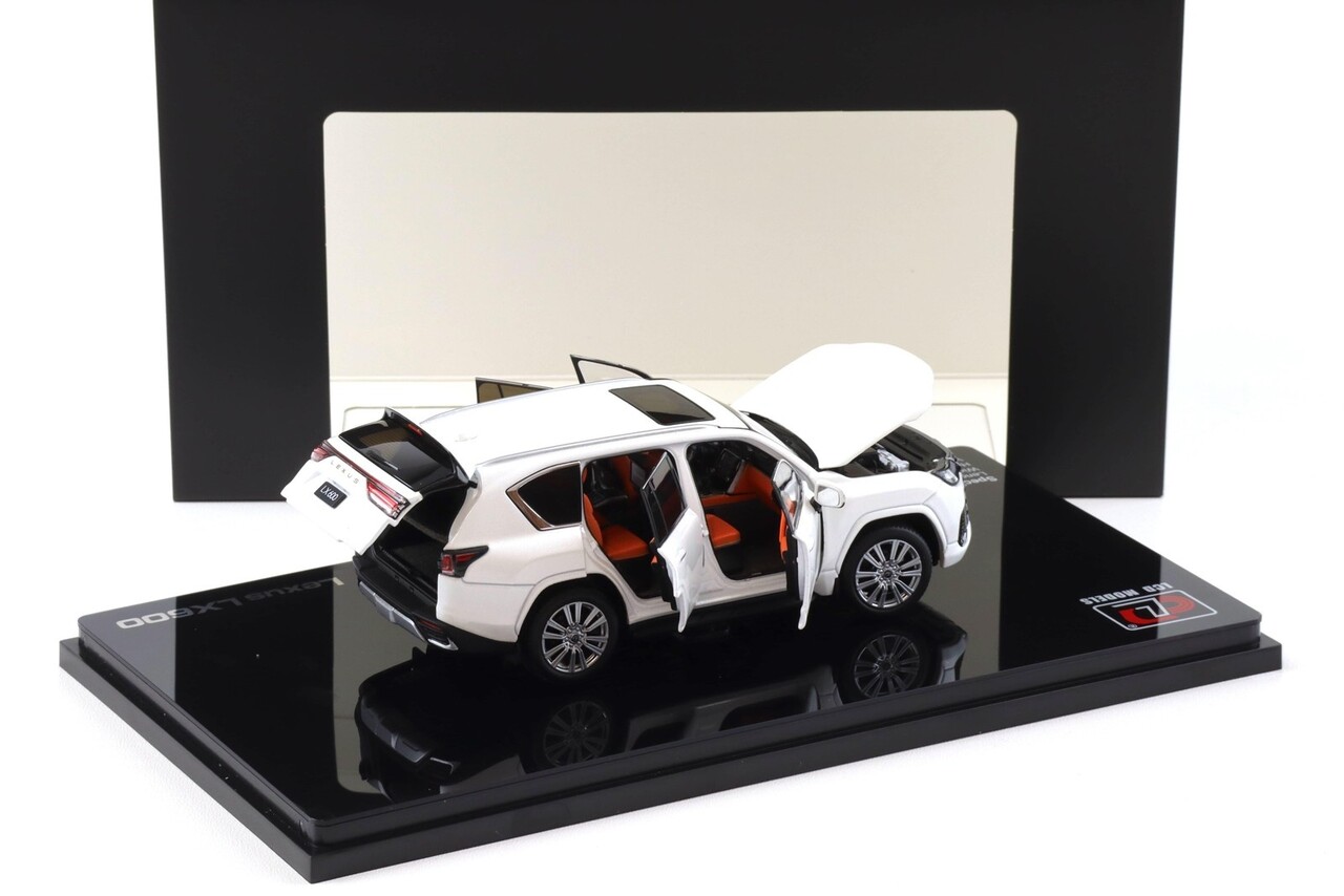 Lexus Lexus LX600-Si - 1:43 - LCD Model