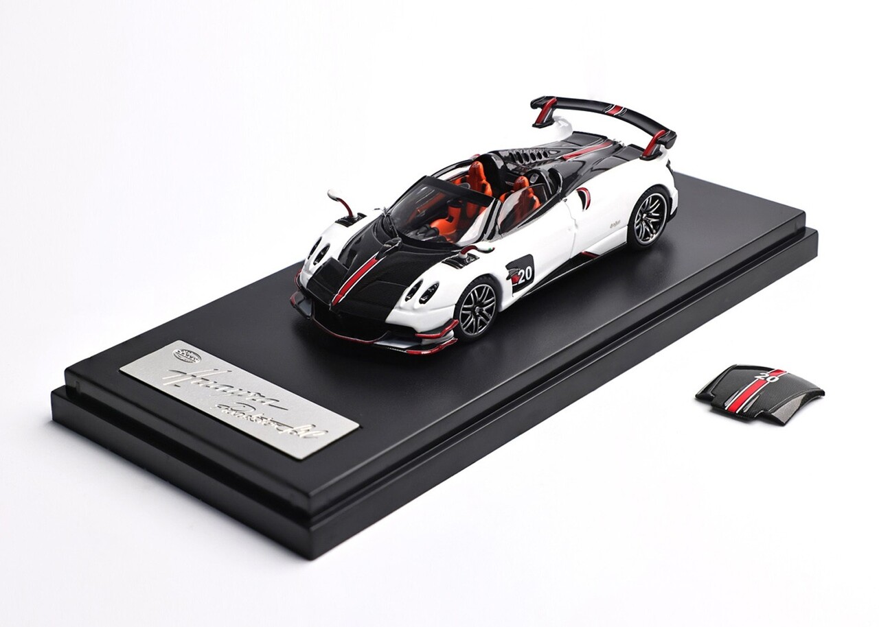 Pagani Pagani Huayra BC Roadster #20 2017 - 1:64 - LCD Model