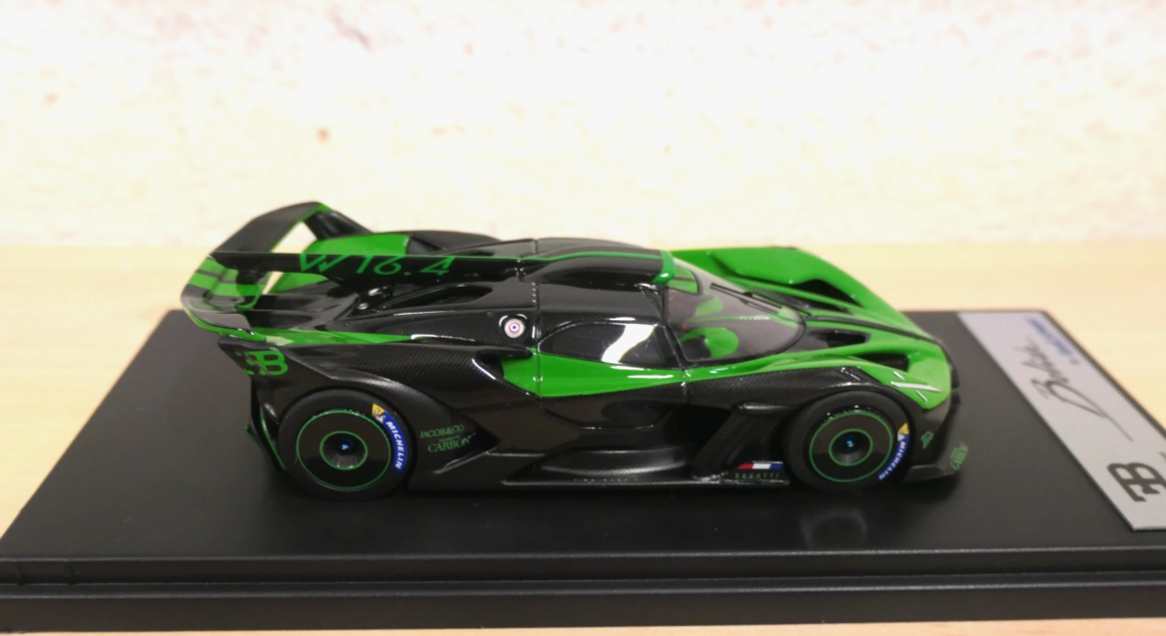 Bugatti Bugatti Bolide W16.4 8.0 Four Turbo 1850HP 2020 - 1:43 - LookSmart Bugatti Bugatti Bolide W16.4 8.0 Four Turbo 1850HP 2020 - 1:43 - LookSmart