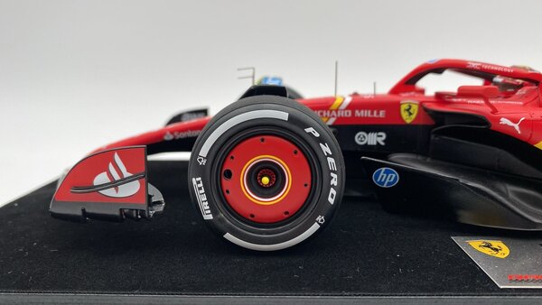 Formule 1 Ferrari SF-24 #55 2nd GP Abu Dhabi 2024 (C. Sainz) - 1:18 - LookSmart