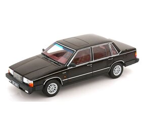 Volvo Volvo 760 Turbo 1985 - 1:18 - Triple 9 Collection