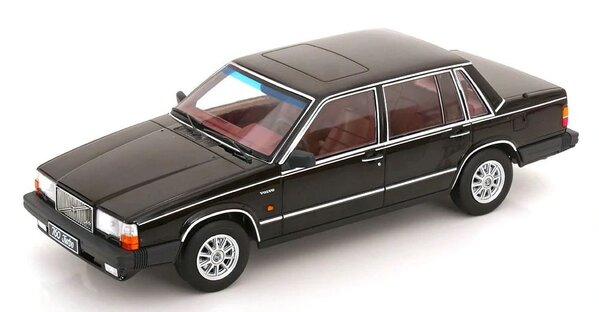 Volvo Volvo 760 Turbo 1985 - 1:18 - Triple 9 Collection