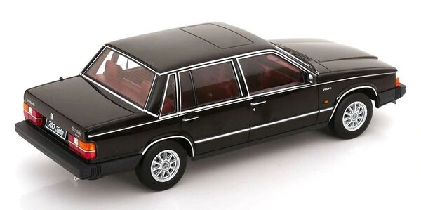 Volvo Volvo 760 Turbo 1985 - 1:18 - Triple 9 Collection