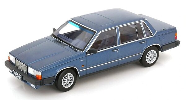 Volvo Volvo 760 Turbo 1985 - 1:18 - Triple 9 Collection