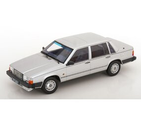 Volvo Volvo 760 Turbo 1985 - 1:18 - Triple 9 Collection