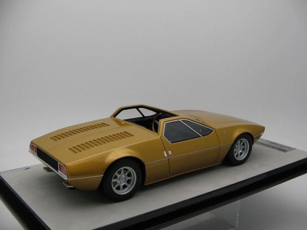 De Tomaso De Tomaso Mangusta Spyder 1966 - 1:18 - Tecnomodel Mythos