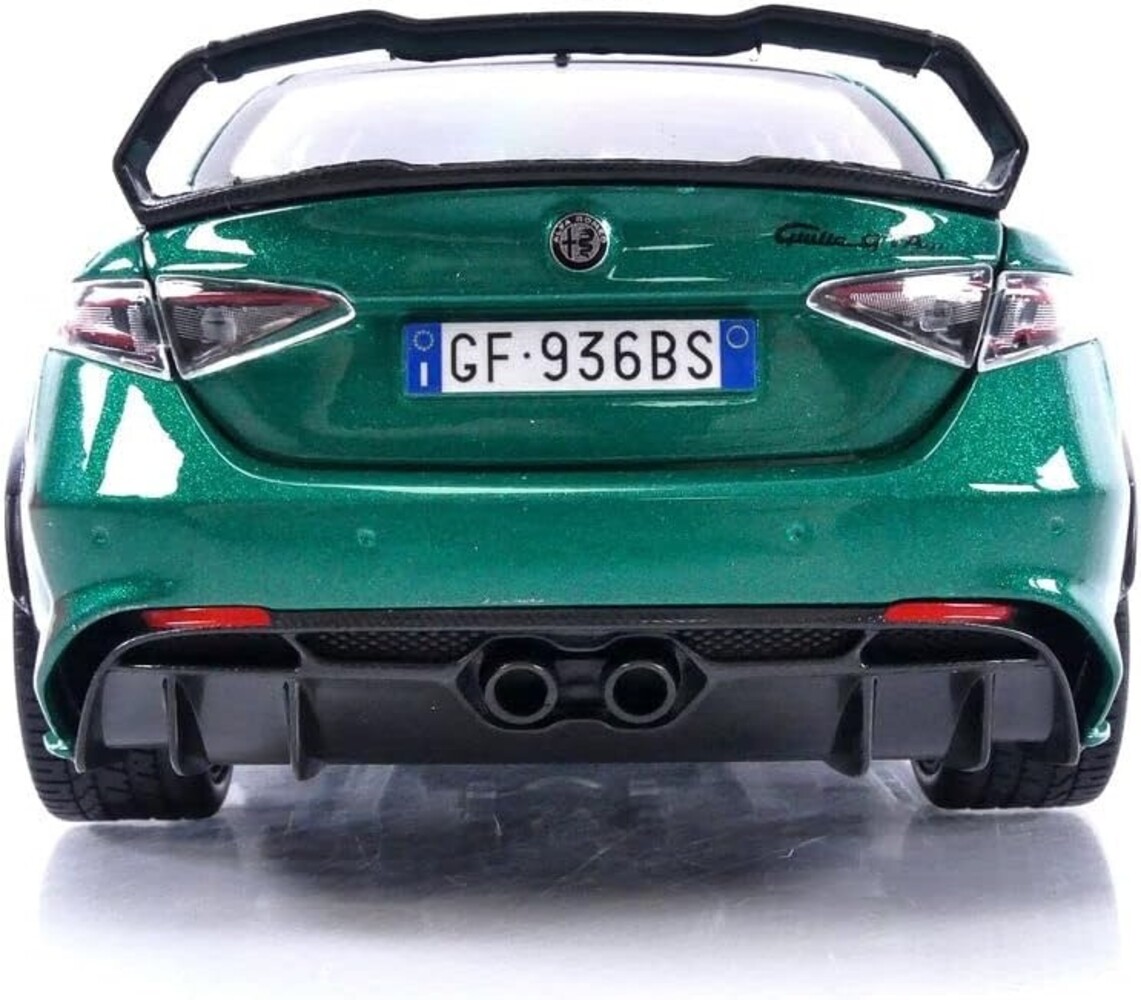 Alfa Romeo Alfa Romeo Giulia GTAm - 1:18 - Bburago