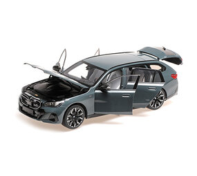 BMW BMW i5 M60 Touring 2024 - 1:18 - Minichamps