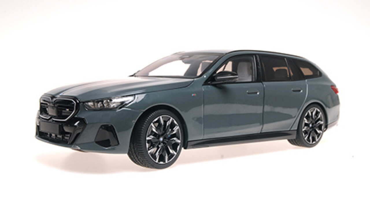 BMW BMW i5 M60 Touring 2024 - 1:18 - Minichamps