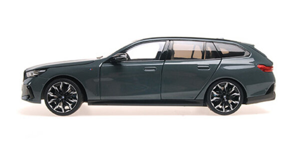BMW BMW i5 M60 Touring 2024 - 1:18 - Minichamps