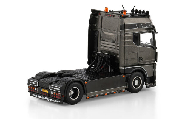 MAN MAN TGX GX Tractor 4x2 Premium Line 'Dutch Commander' - 1:50 - WSI Models