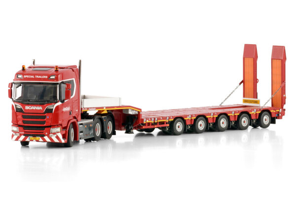 Scania Scania R Normal CR20N 6x4 + Manoovr + Boomslot 5 Axle 'Nooteboom Red Line' - 1:50 - WSI Scania Scania R Normal CR20N 6x4 + Manoovr + Boomslot 5 Axle 'Nooteboom Red Line' - 1:50 - WSI